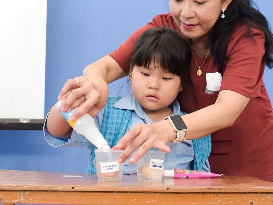 Peringati Hari Kesehatan Gigi Nasional