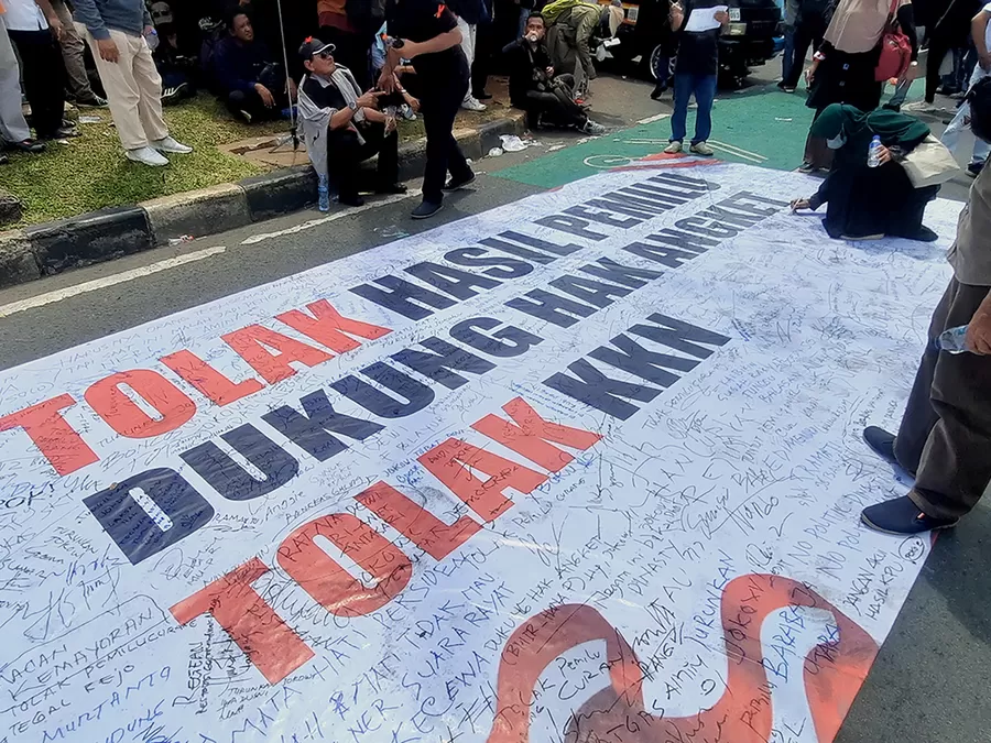 Demo Tolak Pemilu Curang Di Depan Gedung DPR