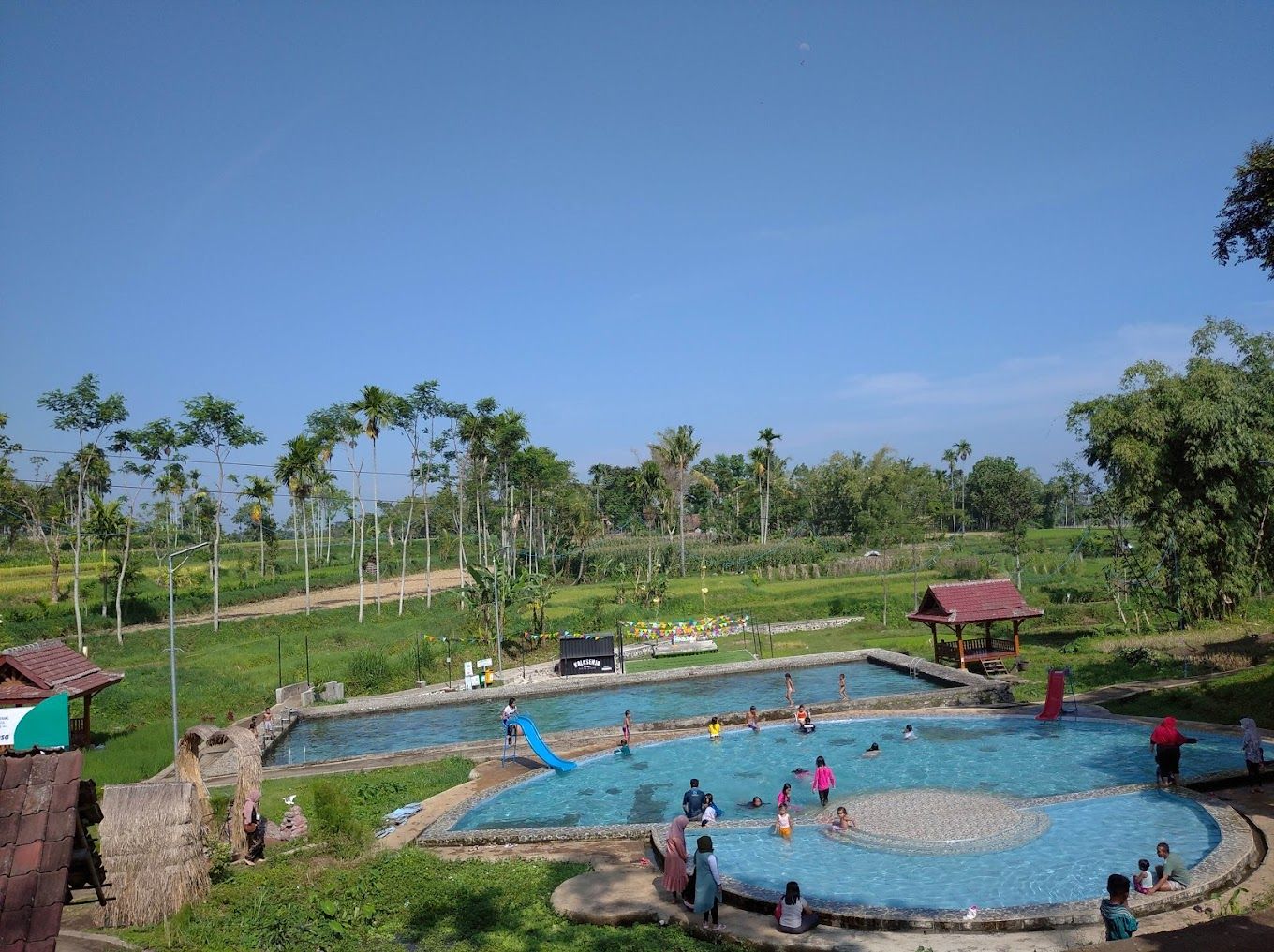 5 Wisata Kolam Renang di Bondowoso yang Cocok Jadi Tempat Liburan Keluarga, Ini Daftar Tiket Masuknya! - Situbondo Network - Halaman 3