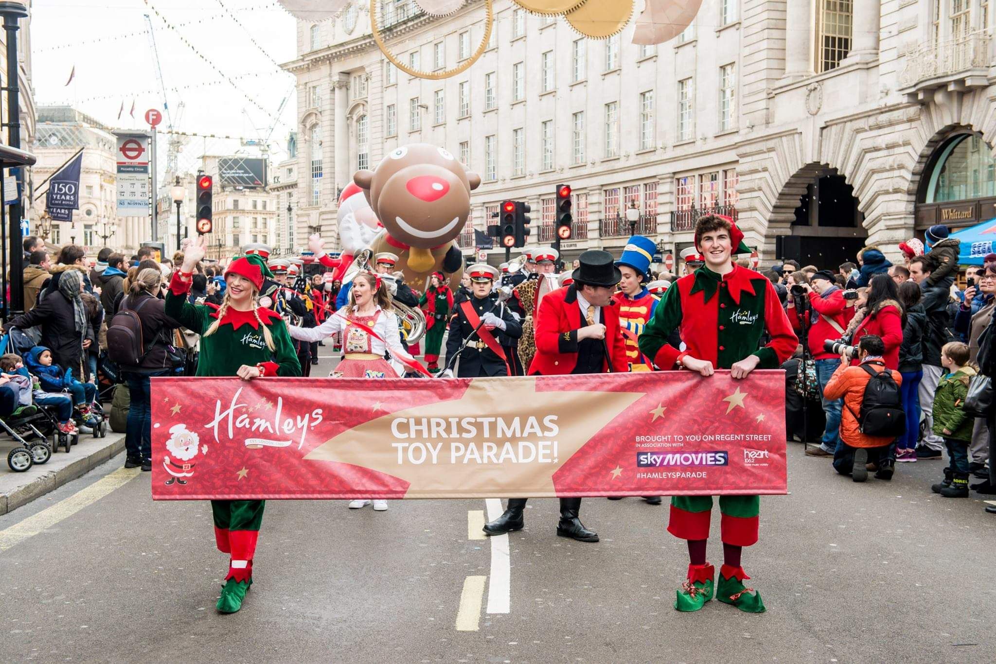 5 Parade Natal atau Christmas Parade Terbaik di Seluruh Dunia Kabar