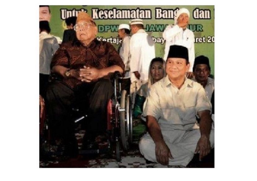 Hubungan mesra Gus Dur dan Prabowo. Gus Dur memiliki hubungan mesra dengan Menteri Pertahanan Prabowo Subianto.