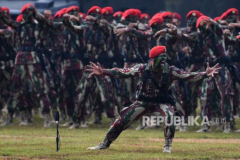 Kopassus. Pada 1952 terbentuklah Kesatuan Komando Teritorium III, berkekuatan satu kompi. Komandan pertamanya adalah seorang mantan KST bernama Visser.