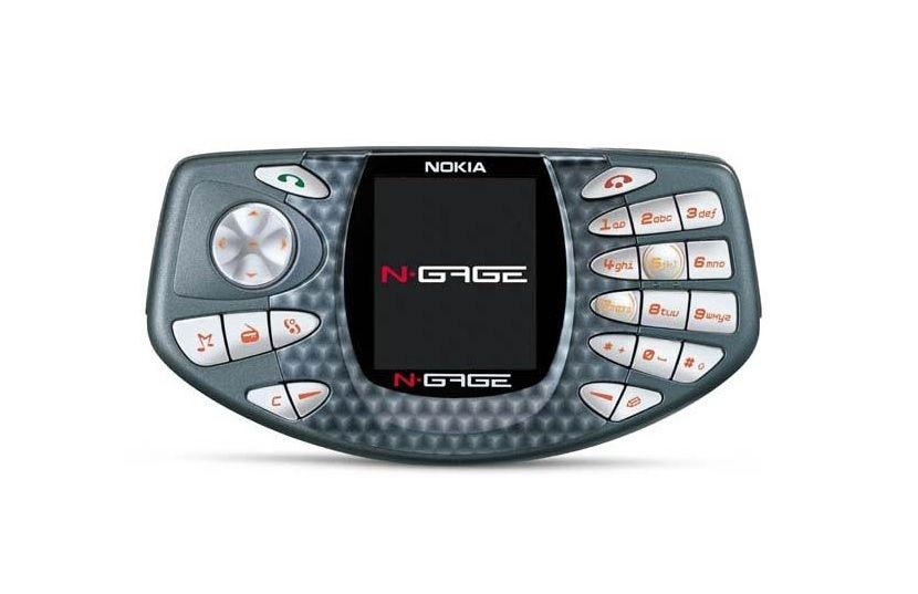 Nokia N-Gage. Salah satu ponsel yang terserang virus Cabir pada 2004 adalah Nokia N-Gage yang berbasis Symbian.