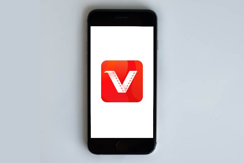 Logo Aplikasi Vidmate di ponsel Android. 