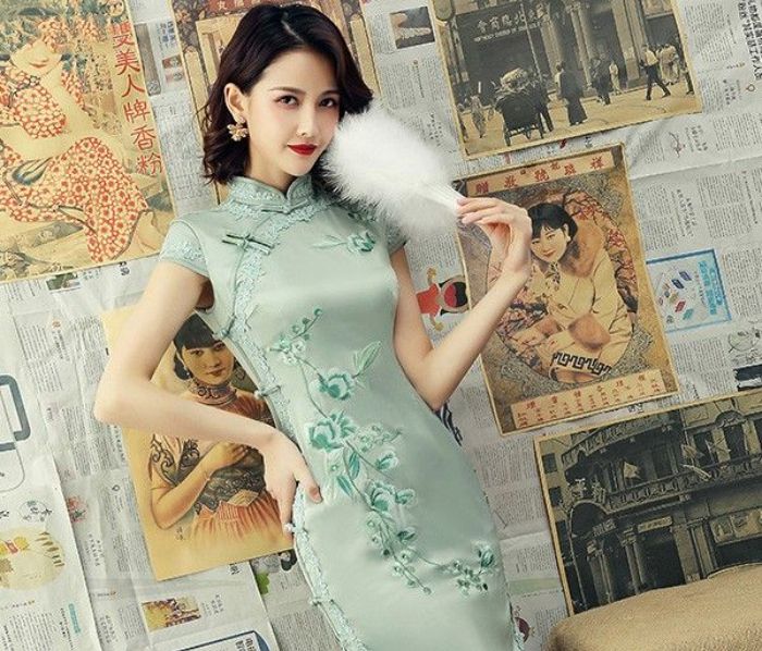 Mengenal Filosofi Cheongsam Baju Khas Tionghoa Saat Perayaan Imlek Halo Jember 