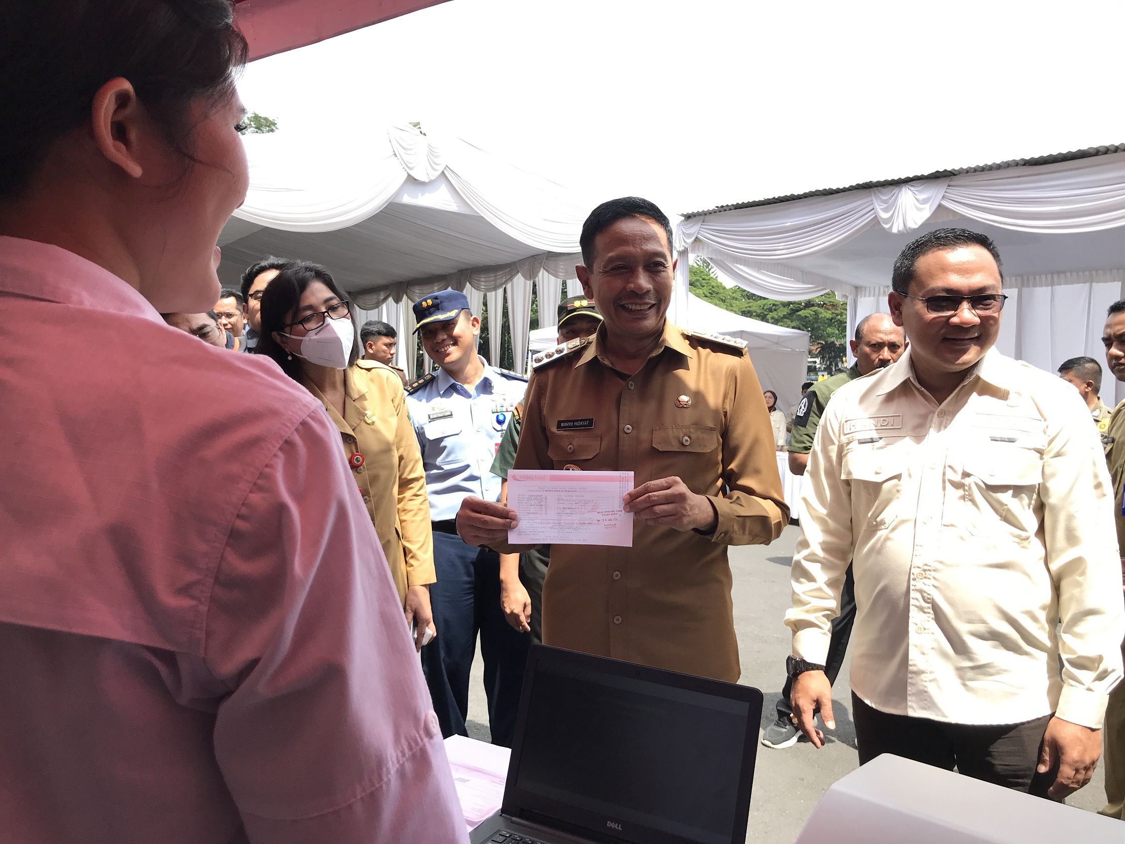 Bapenda Distribusikan 228.233 SPPT PBB 2024 - Radar Malang