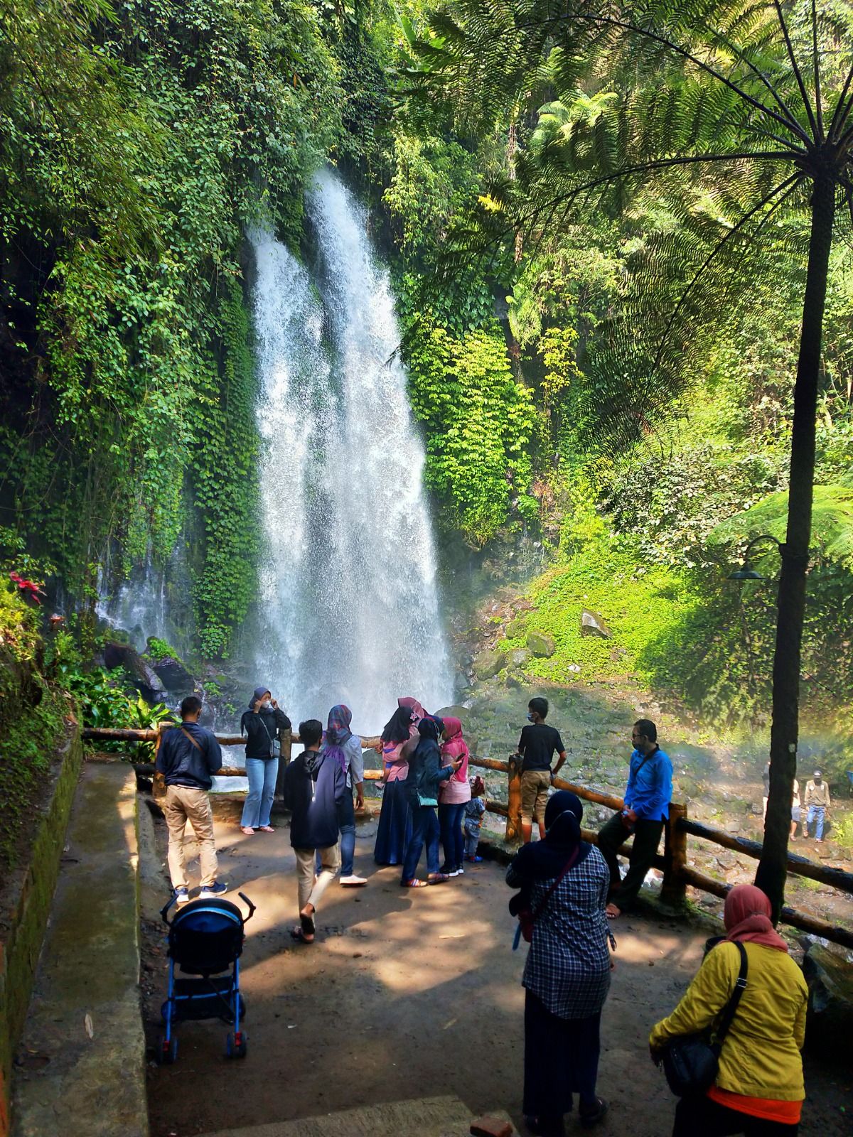 Air Terjun Jumog: Menyibak Mitos dan Fakta di Balik Keindahannya