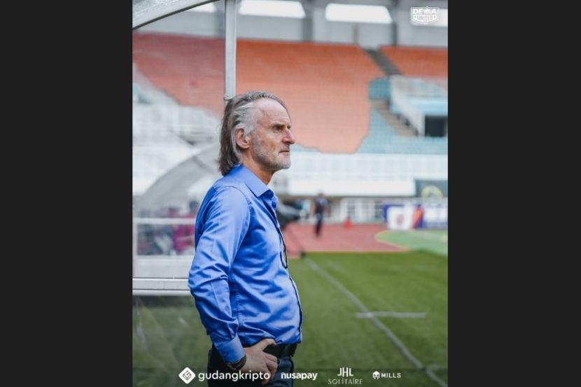 Jan Olde Riekerink (Instagram/@dewaunitedfc_)