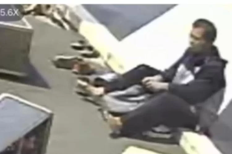  Aulia Septia Nugraha, Anak Mantan Wali Kota Cirebon.