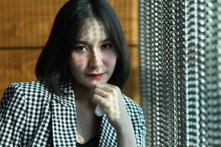 Potret Putri Sirty Cikita, Polwan yang Viral Karena Menegur Pria yang Sedang Makan. (Instagram @putrisirtycikita)