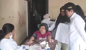 Rienova Serry Donie Komitmen! Awali Tahun 2024 dengan Cek Kesehatan Warga