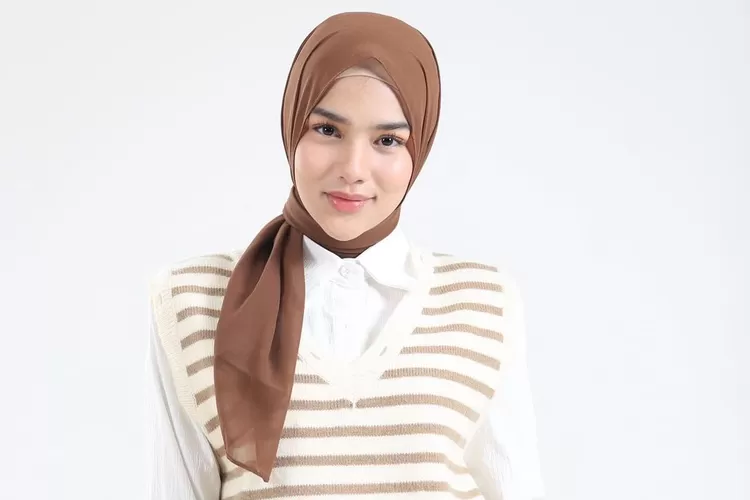 Davina Karamoy si pemeran Rani di Film Ipar adalah Maut ternyata pernah kembar 5 (Sumber : Instagram @davinaakaramoy)