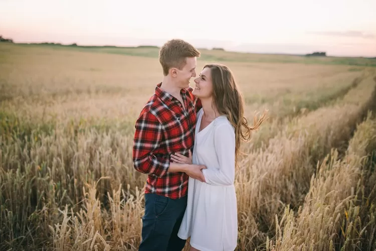  Ramalan cinta zodiak Gemini dan Cancer Rabu 17 April 2024 jangan takut mengungkapkan perasaan (Ilustrasi - pixels/Leeloo The First)