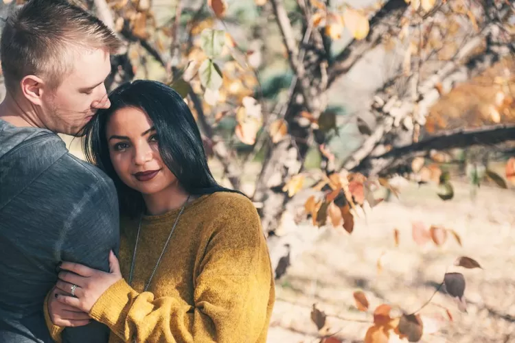 Ramalan cinta zodiak Aquarius dan Pisces Minggu 28 Januari 2024 ajak belahan jiwa Anda ke percakapan yang jujur (Ilustrasi - pexels/Danielle Reese)