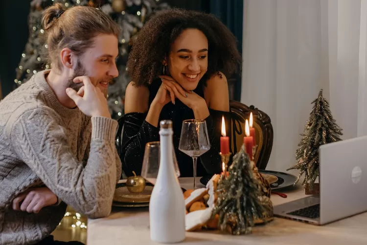  Ramalan cinta zodiak Aries, Taurus, Gemini Rabu 6 Desember 2023 jangan takut mengungkapkan perasaan (Foto Ilustrasi - pexels/Polina Kovaleva)