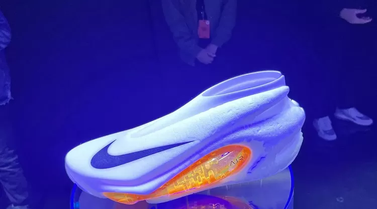 Nike Rilis Sepatu Khas Pebasket Wemby. Desainnya Tampak Seperti Alien ...