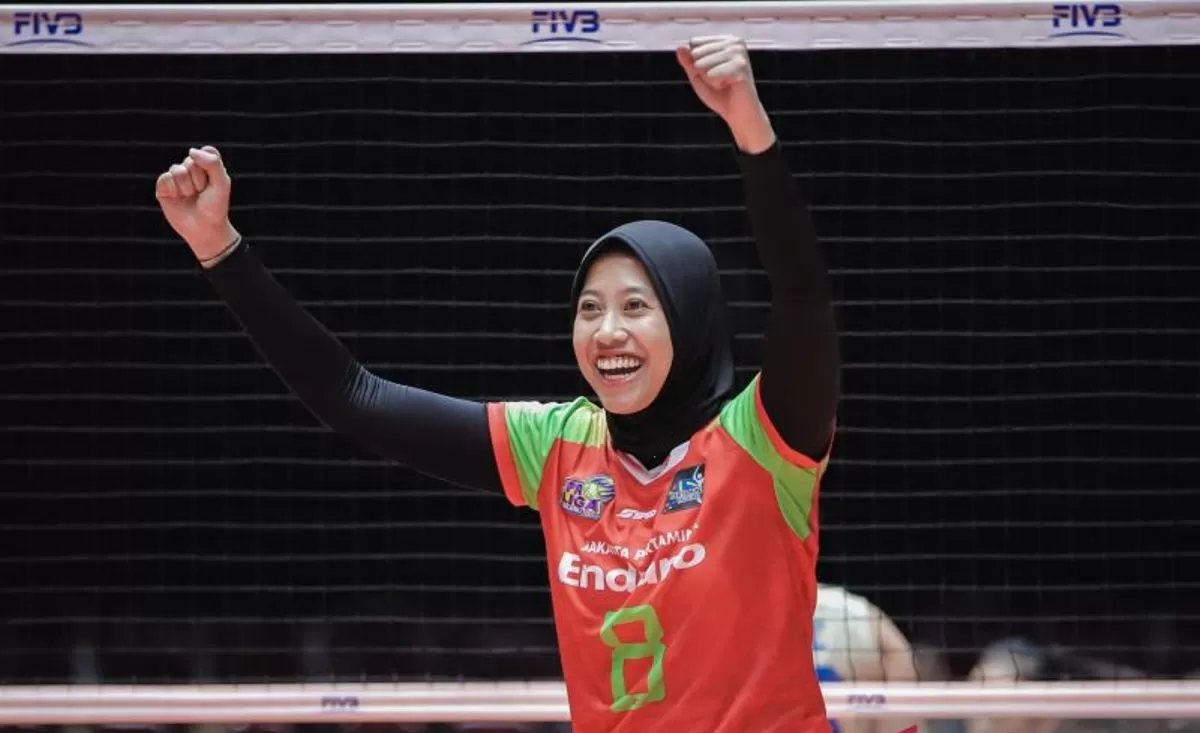 Pevoli Jakarta Pertamina Enduro Megawati Hangestri Pertiwi berselebrasi usai mencetak poin atas lawannya Bandung BJB Tandamata saat pertandingan putaran pertama minggu keempat Proliga 2026 di GOR Tri Dharma, Gresik, Jawa Timur, Minggu (1/2/2026). ( ANTARA FOTO/Rizal Hanafi/agr)