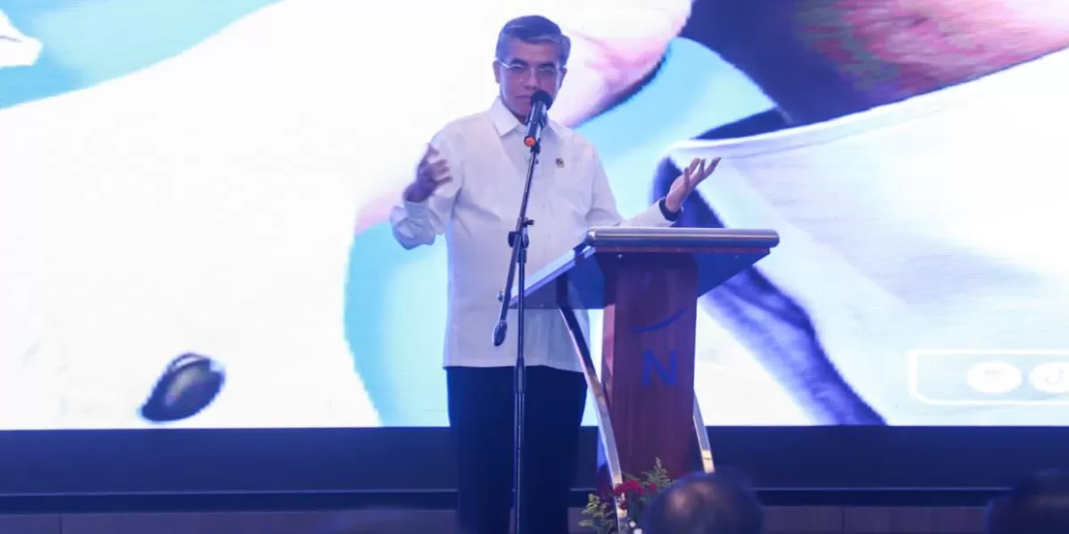 Menaker Yassierli saat memberikan pengarahan dalam Rakorwas Itjen Kemnaker 2026 di Bogor yang menekankan pentingnya peran auditor sebagai mitra strategis dalam menjaga akuntabilitas anggaran. (Foto : Biro Humas Kemnaker)