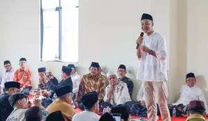 Ganjar Pranowo Bahas UU Pesantren Saat Bertemu Ulama se-Jabar