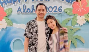 Fakta atau Hoaks? Ayu Dewi Tiba-tiba Murka Gegara Regi Datau Izin ke Luar Negeri Saat Anniversary, Sikap Dingin Suami Artis Itu Langsung Jadi Sorotan