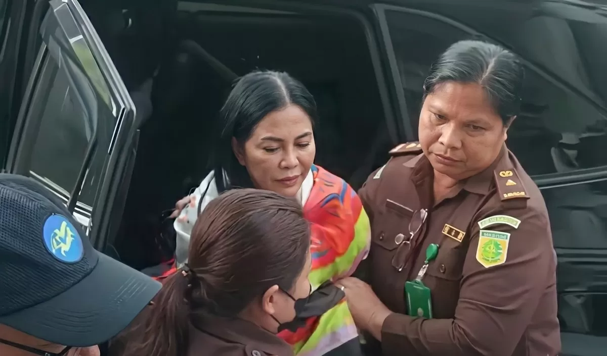 Mantan Bupati Minahasa Utara VAP yang buron 2 tahun ditangkap di rumah sakit Timika terkait dugaan korupsi lahan RSUD dengan kerugian Rp20 miliar. (Dok.Tribunmanado)