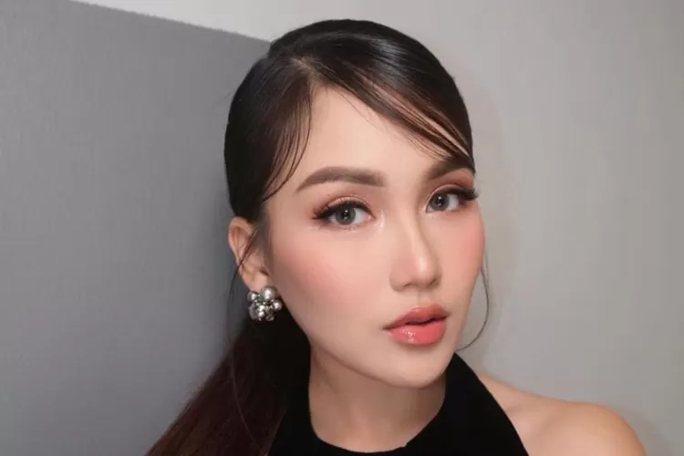 Doa Ayu Ting Ting untuk Bilqis Jadi Tren Setor Hafalan Netizen. (Instagram/@ayutingting92)