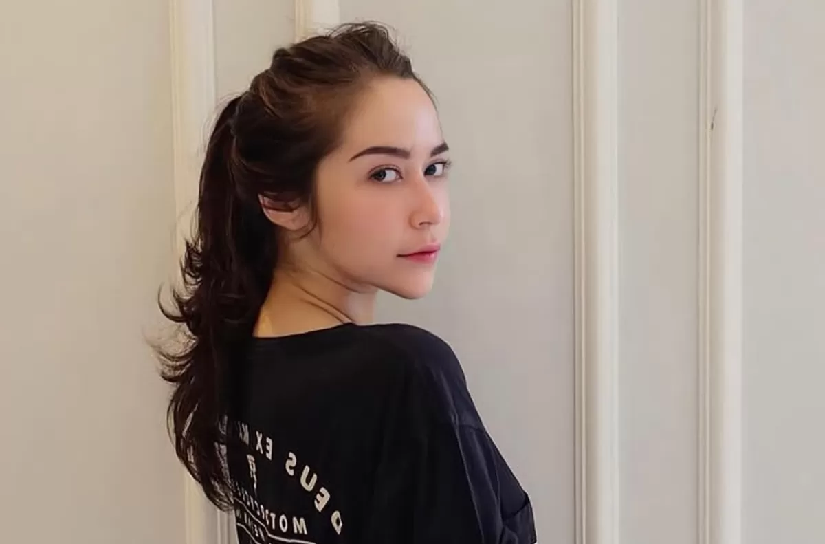 Mengenal sosok Nabilah O'Brien mulai dari pendidikannya, jejak kariernya, hingga kehidupan pribadinya yang kembali disorot gegara curhatan sedihnya. (Instagram.com/@nabobrien)