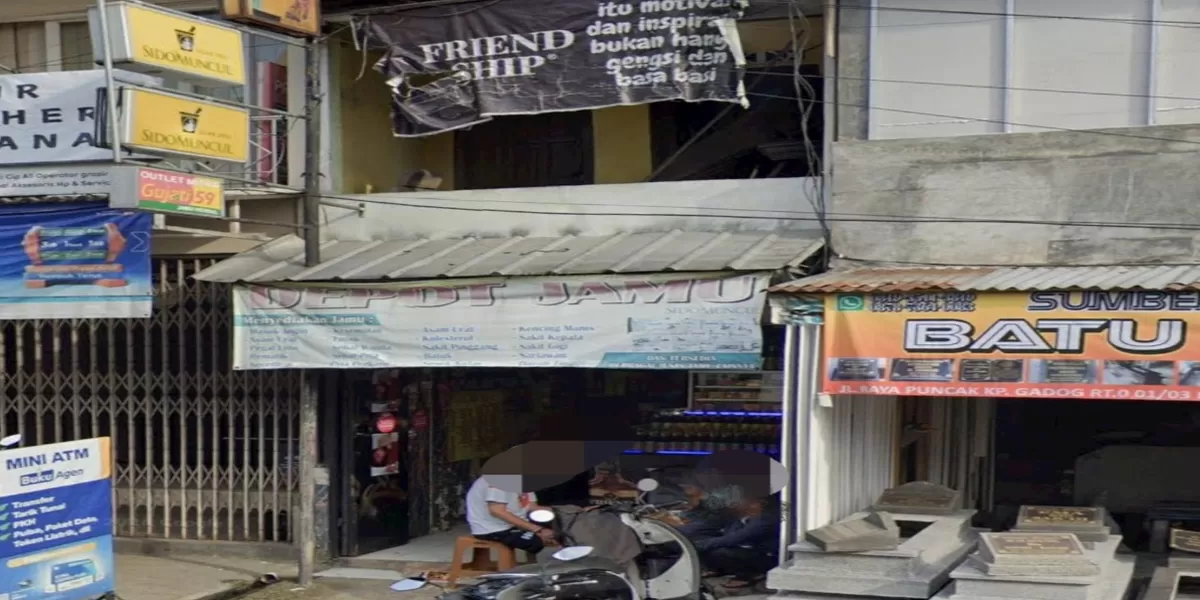 Dugaan penjualan ciu oplosan berkedok toko jamu di jalur Gadog&ndash;Puncak meresahkan warga (Ist)