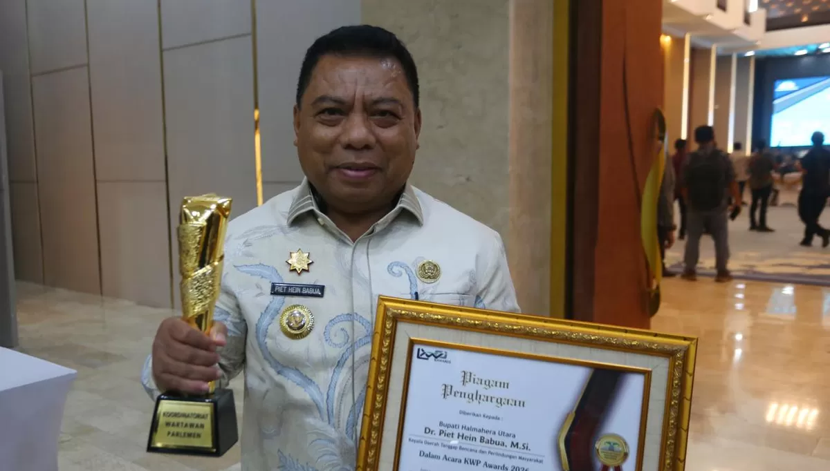Bupati Halmahera Utara Piet Hein Babua raih KWP Award 2026 di Jakarta, Kamis, 16 April 2026 (Dok. Istimewa)