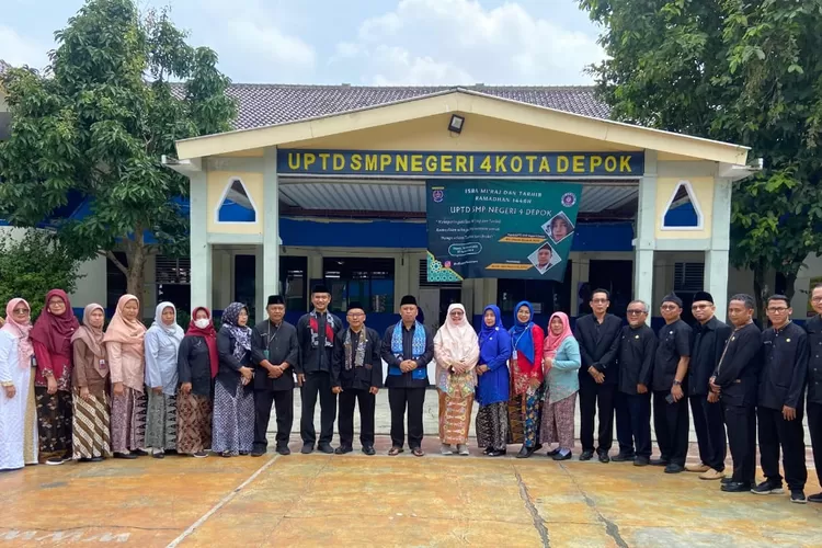 Audiensi Pemkot Depok bersama MKKS SMP Kota Depok, di SMPN 4 Depok yang terletak di Jalan Merdeka, Kelurahan Mekarjaya, Kecamatan Sukmajaya, Kamis (6/3). (ANDIKA EKA/RADAR DEPOK)