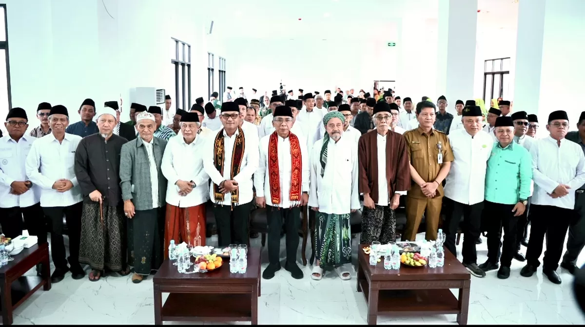Pertemuan silaturahmi antara Ketua Umum PBNU Gus Yahya Cholil Staquf dengan pimpinan NU se-Kalimantan di Kantor PWNU Kalimantan Timur. (PBNU / SM)