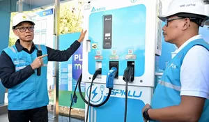 Dirut PLN Inspeksi SPKLU Jalur Mudik, Pastikan 1.299 Unit Se-Indonesia Siaga Layani Mobil Listrik