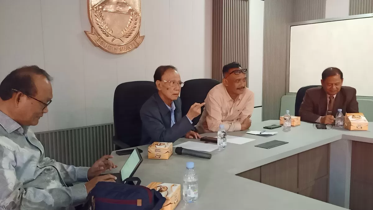 Guru Besar Universitas Padjadjaran, Prof. Dr. H. Yosy Adiwisastra. (FOTO: Ist)