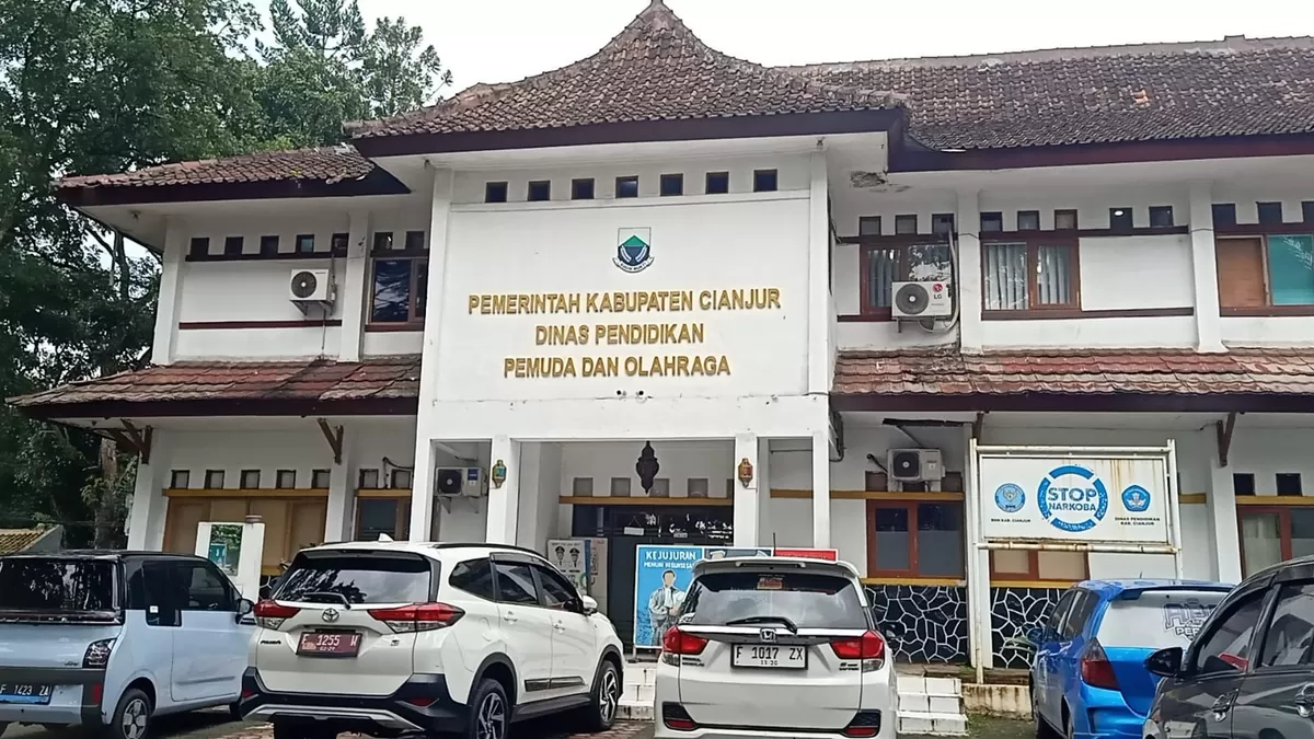 Disdikpora Kabupaten Cianjur menginstruksikan seluruh Kepala SMP untuk mengawal ketat pemutakhiran data Dapodik guna mencegah adanya temuan data siswa fiktif maupun residu menjelang cut off 31 Agustus 2026. (FOTO: Ist)