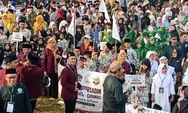 Ribuan Santri Meriahkan Pawai Ta'aruf Pembukaan PORSADIN XII di Pagelaran Cianjur