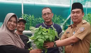 RPL Kampung Caraka Sukamaju Depok Panen Perdana, Ini yang Diperoleh