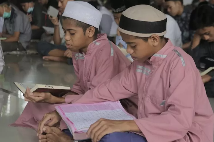 Ilustrasi pesantren kilat (Unsplash.com/Sam Sul)