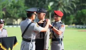 Buka Pendidikan Pembentukan Bintara, Kapolda Sultra : Melalui Disiplin dan Ketekunan akan Lahir Bhayangkara Presisi Berkelas 