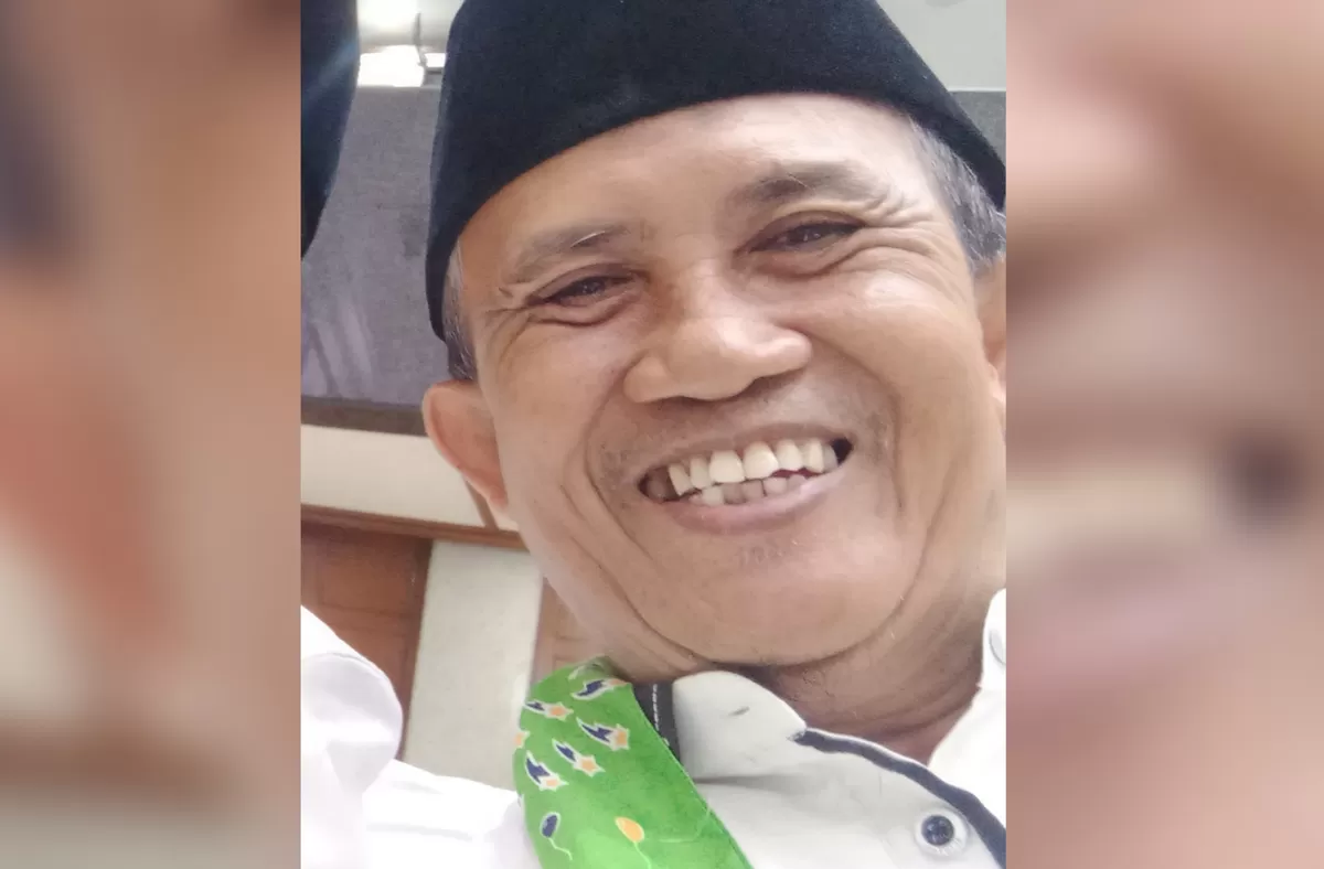 Moch Isnaeni (Pemerhati Agama Sosial Ekonomi budaya dan pendidikan, Alumni UIN SGD Bandung 89)