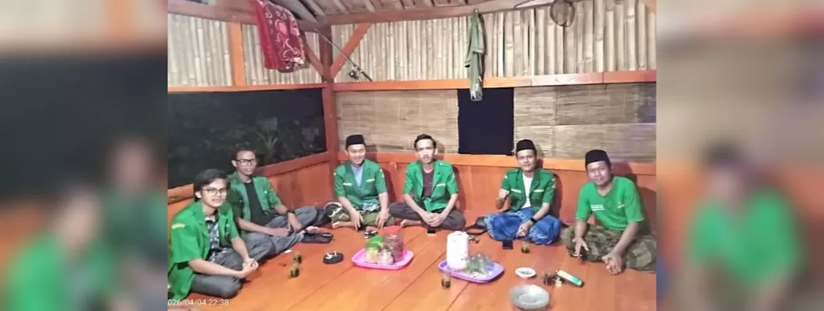 Gerakan Pemuda Ansor dan MWC NU Karangtengah. (FOTO: Ist)