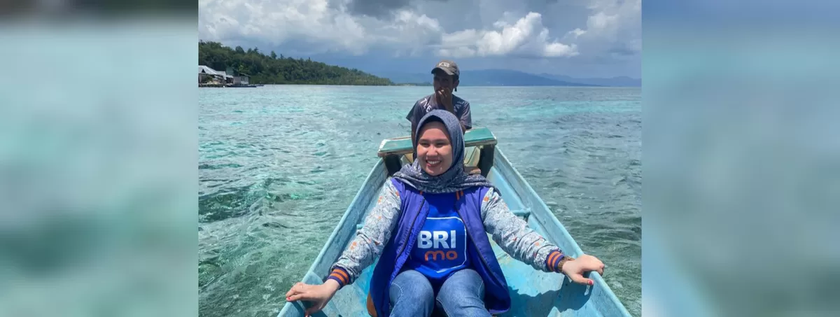 Dedikasi mantri perempuan BRI di wilayah Kepulauan Sulawesi Tengah. (FOTO: Ist)