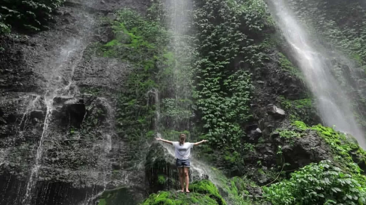 Pesona Air Terjun Laweyan di Gandusari Blitar yang sangat alami (Instagram/ @cikal01)