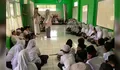 Mahasiswa KKN IAI Al Azhary Cianjur Dorong Motivasi Belajar Anak TPA di Mekarwangi