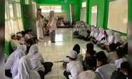 Mahasiswa KKN IAI Al Azhary Cianjur Dorong Motivasi Belajar Anak TPA di Mekarwangi