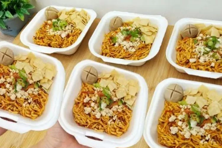 Mie Pedas Viral Di Surabaya Pecinta Kuliner Pedas Wajib Merapat Ke Mie