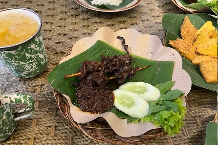 Kuliner Ayam Bakar Bumbu Pedas Dan Manis Paling Tebal Di Semarang, Cita ...