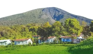 Daftar Tempat Wisata Viral dengan Pemandangan Gunung, Pesonanya Bikin Terpesona