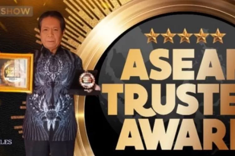 Lembaga Survei Nasional Raih ASEAN Trusted Award 2024 - Koran Gala