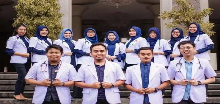 Pengen Jadi Dokter? Ini Rincian Biaya Kuliah Kedokteran 7 Universitas ...