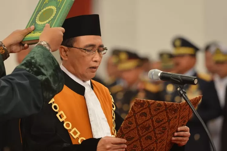 Ketua Mahkamah Agung Sunarto Sedang Disumpah. (Foto: Istimewa)